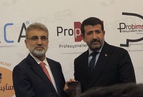 Ekinci’ye Ak Evler projesiyle yılın başkanı ödülü