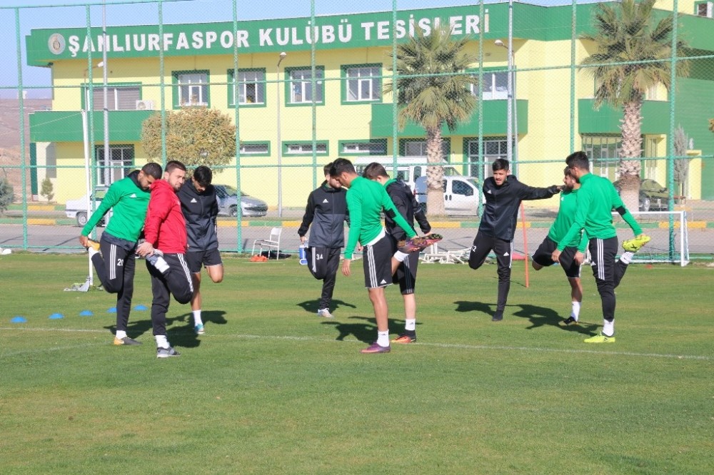 Şanlıurfasporlu futbolcular performans testinden geçti