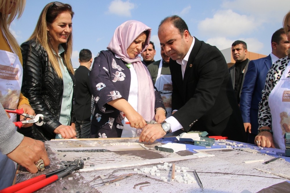 Şanlıurfa mozaik çalıştayı ve yarışması Göbeklitepe demostrasyonu ile devam etti