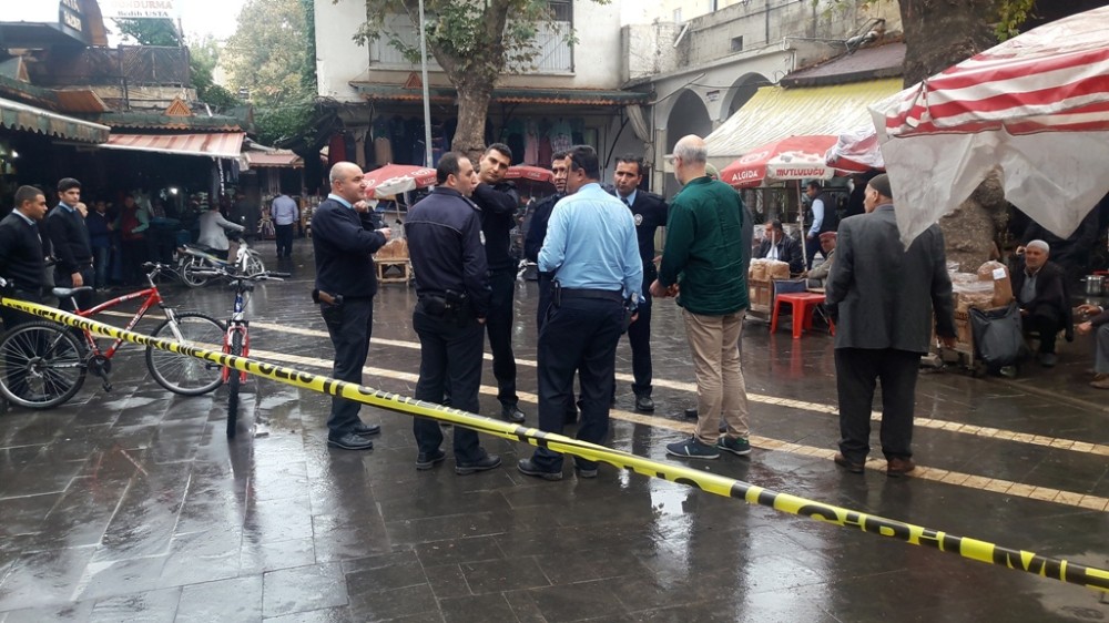 Şanlıurfa’da silahlı ve bıçaklı kavga: 2 yaralı