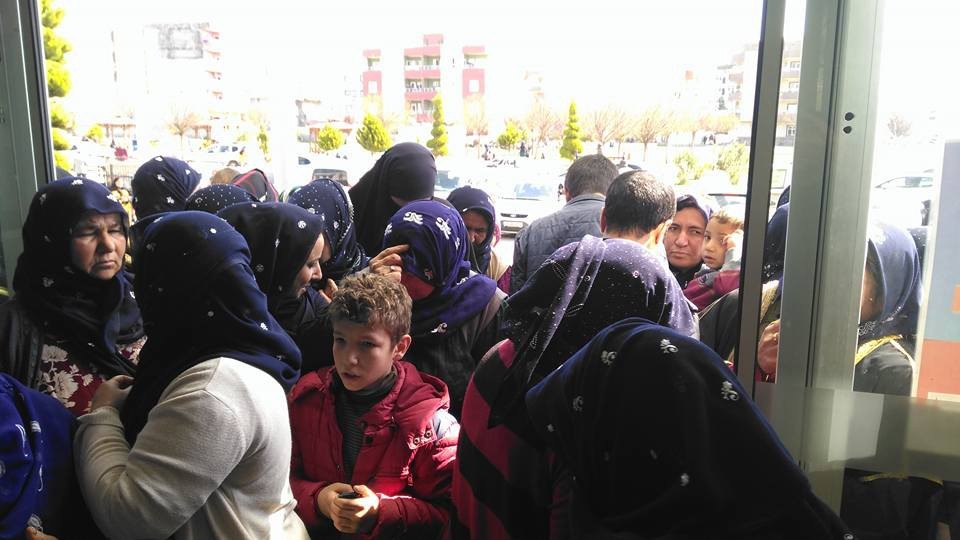 Viranşehir Belediyesinden 50 bin kişiye giyim yardımı