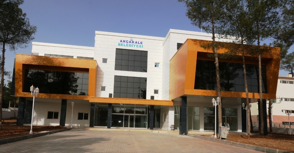Akçakale Belediyesi yeni hizmet binasına taşındı