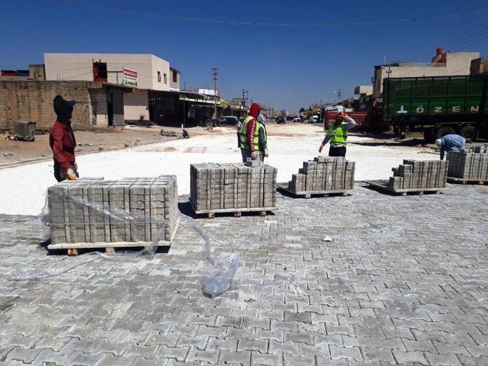 Akçakale sanayi sitesinin yolları yenileniyor