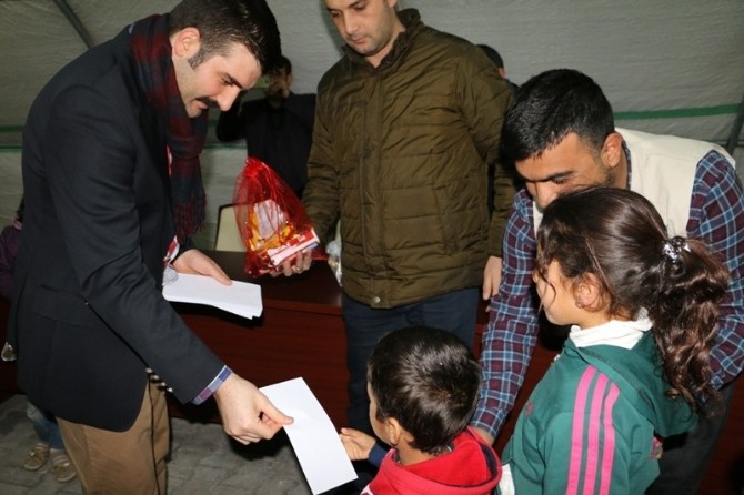 600 Suriyeli yetim çocuğa nakdi yardım yapıldı