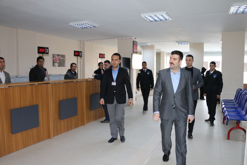 Kaymakam Yosunkaya Türk Kızılayının  hizmet merkezini ziyaret etti