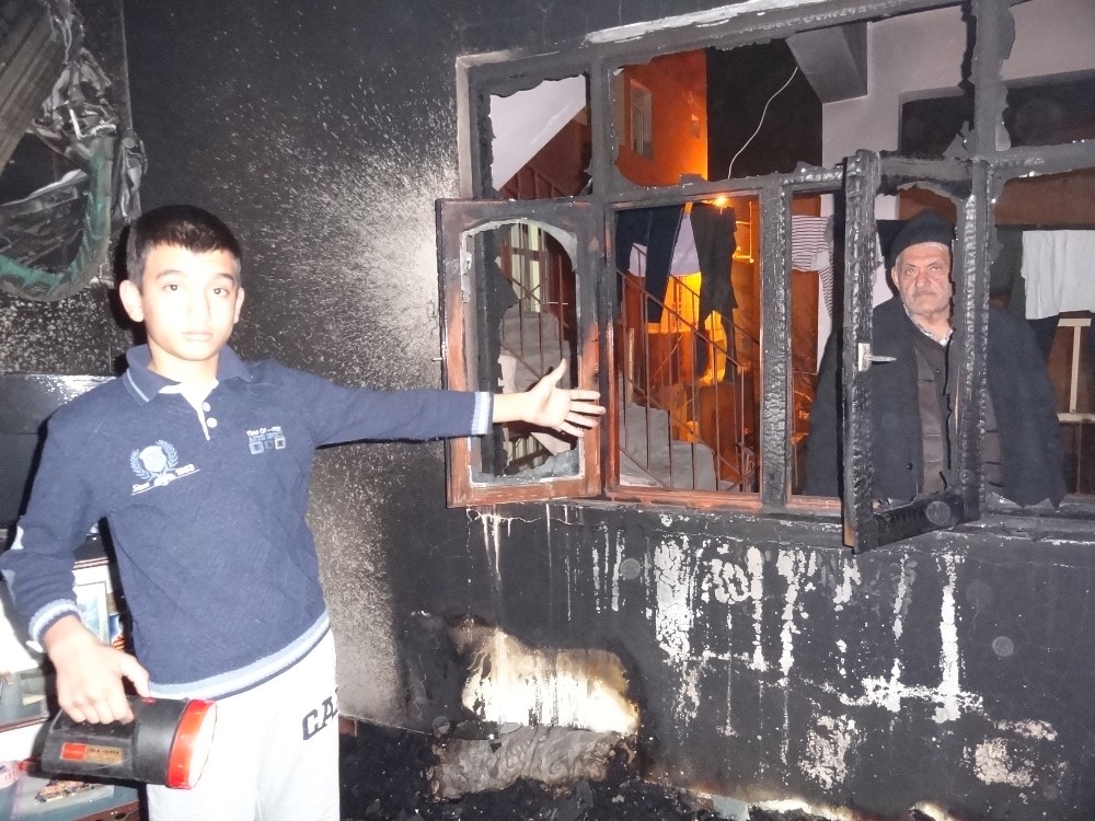 Ceylanpınar’da ev yangını