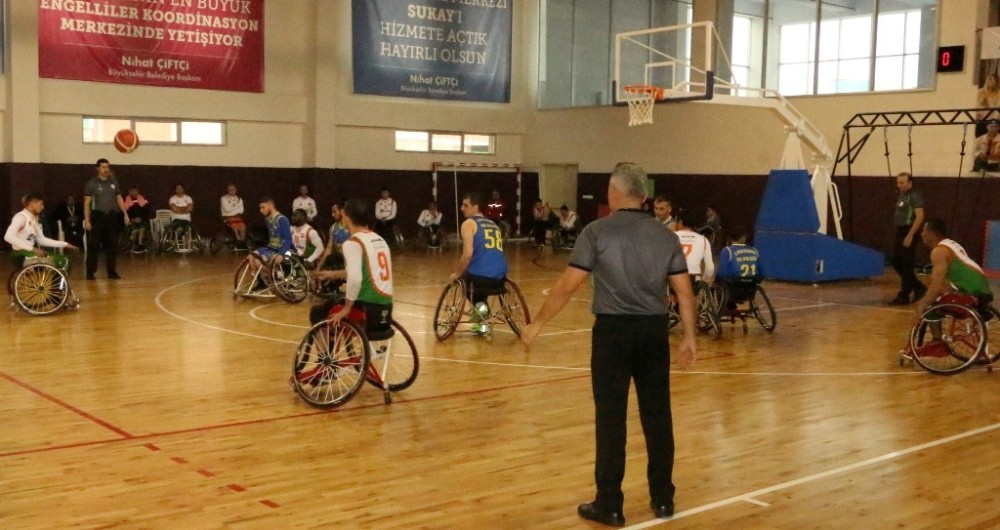 Büyükşehir potada ’namağlup’ unvanını sürdürüyor