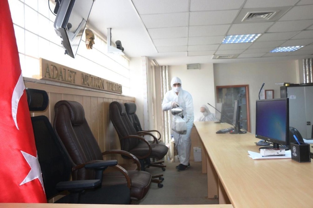 Cezaevleri ve adliyede korona tedbirleri
