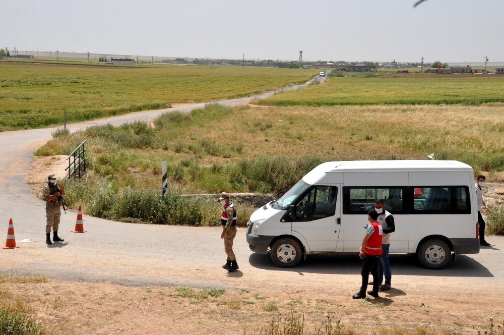 Bayram tatili için geldiği köyü karantinaya alındı