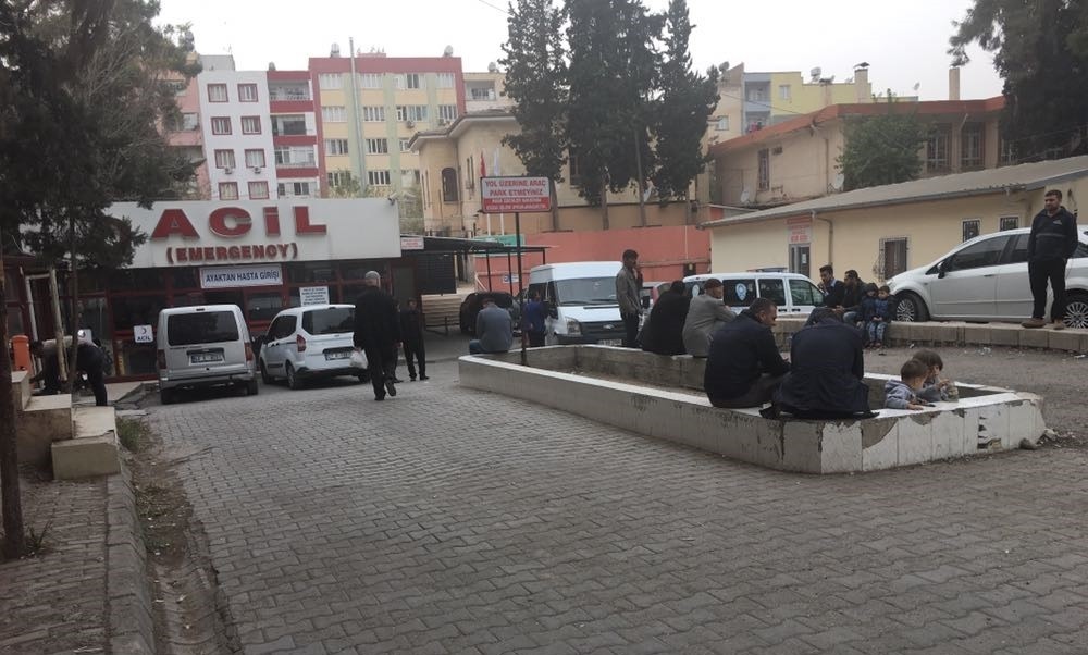 Şanlıurfa’da silahlı kavga: 1’i polis 3 yaralı
