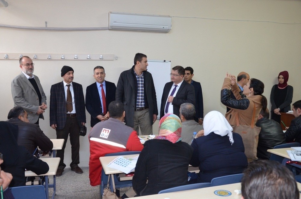 Türk ve Suriyelilere meslek eğitimleri başladı