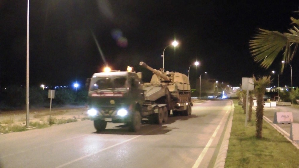 Sınırın sıfır noktasına askeri sevkıyat