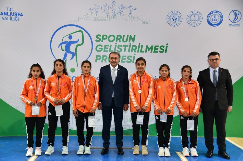 ŞANLIURFA'DA DEV ADIM: 7 BİN ÇOCUK "SPORUN GELİŞTİRİLMESİ PROJESİ" İLE BULUŞUYOR!