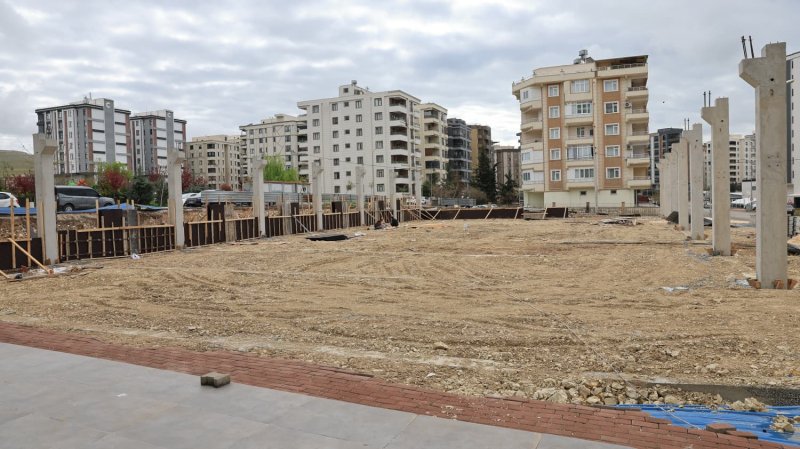 KARAKÖPRÜ BELEDİYESİNDEN BİR MODERN SEMT PAZARI DAHA!