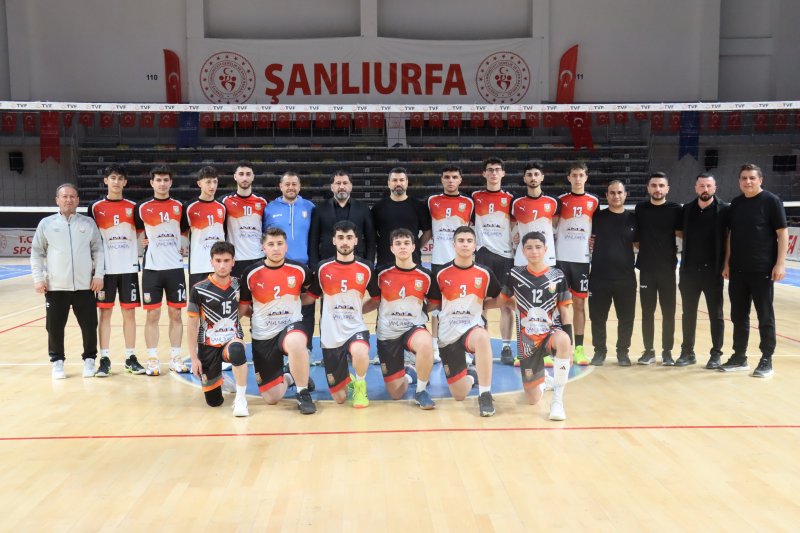 ŞANLIURFA BÜYÜKŞEHİR BELEDİYESİ GENÇ ERKEKLER VOLEYBOL TAKIMI FİLEDE İDDİALI