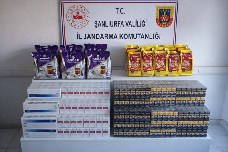 Viranşehir'de Kaçakçılık Operasyonu: Binlerce Paket Sigara Ele Geçirildi