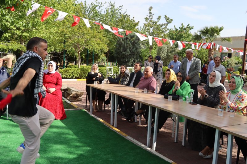 ENGELSİZ HAYATLAR SIRA GECESİYLE MORAL BULDU