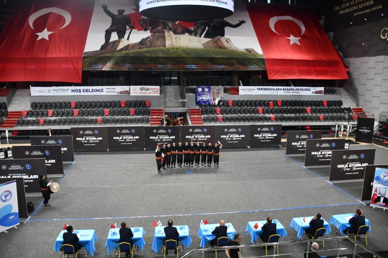 Siverek Belediyespor Halk Oyunlarında Bölge Şampiyonu Oldu: 20 Yıllık Hasret Bitti!