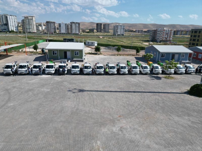 ŞANLIURFA BÜYÜKŞEHİR BELEDİYESİ’NDEN HAŞERELERE KARŞI YOĞUN MÜCADELE