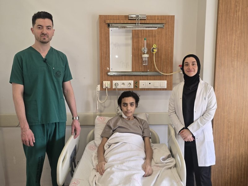 Şanlıurfa’da Mucize Ameliyat: 8 Santimetrelik Dev Beyin Tümörü Burundan Girilerek Alındı!