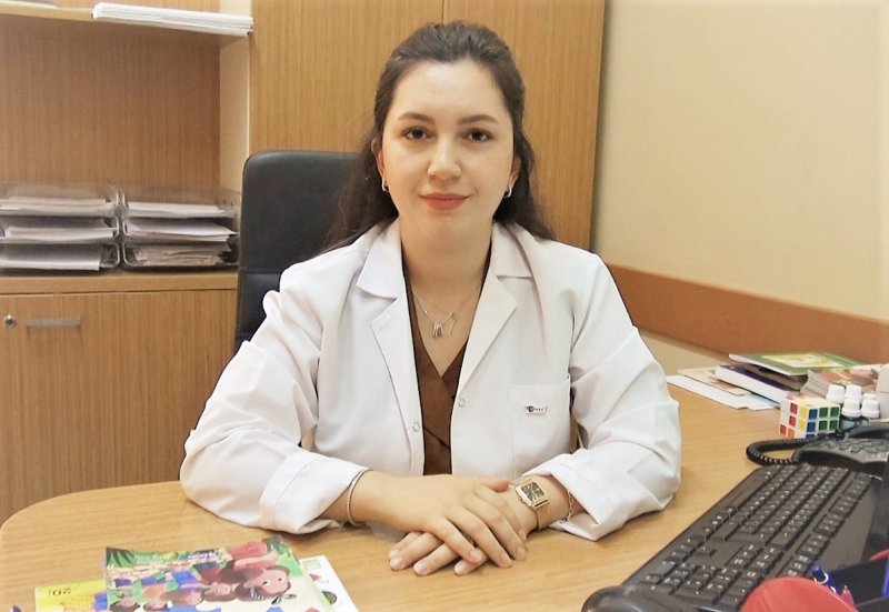 Çocuk ve Ergen Psikiyatri Uzmanı Dr. İrem Cihanyurdu Erdem’den Yaz Tatili Tavsiyesi: Çocukları Ekrandan Uzaklaştırın