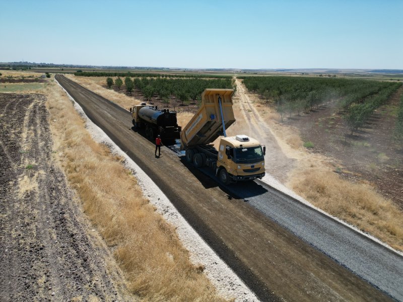 HİLVAN’DA 5,5 KİLOMETRELİK YOL YENİLENDİ