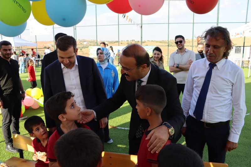 ÇOCUK ŞENLİĞİ’NDE ÇOCUKLAR DOYASIYA EĞLENDİ