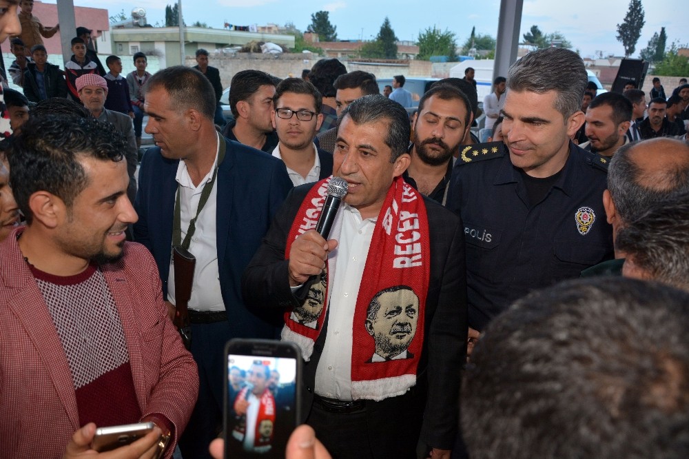 Suriyeli çocukların referandum coşkusu