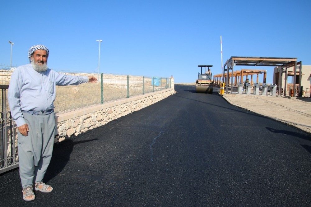 Tarihi Göbeklitepe tesislerinin yolları asfaltlanıyor