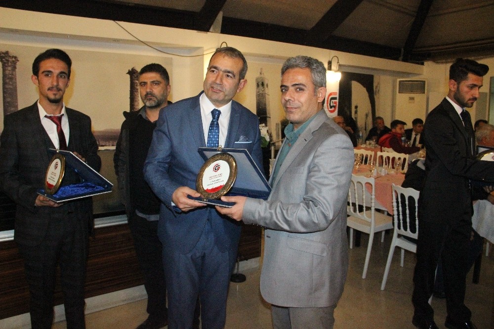 Şanlıurfa’da İhlas Haber Ajansına plaket