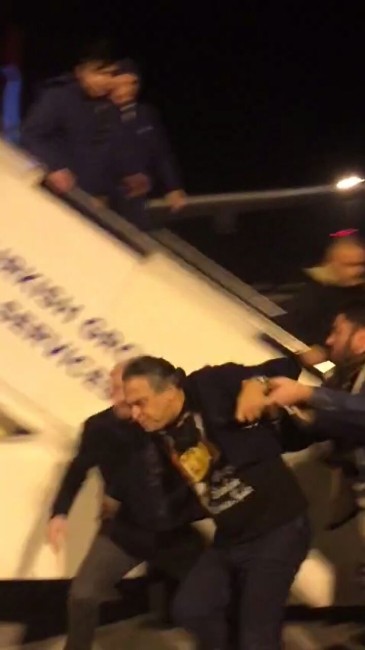 KKTC’den sınır dışı edilen Barbaros Şansal İstanbul’a getirildi