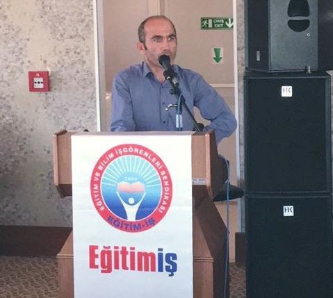 Okulun çatısından düşen müdür hayatını kaybetti