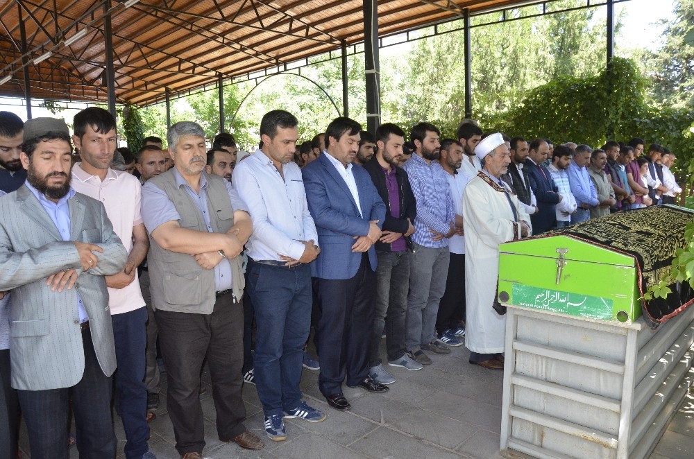 AK Parti İlçe Başkanı İlhan Çelik’in Acı Günü