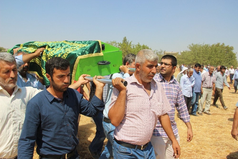 Mayının patlaması sonucu ölen mühendis defnedildi