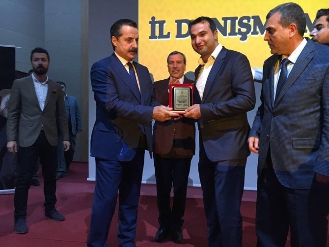 Ak Parti Viranşehir gençliği Türkiye birincisi