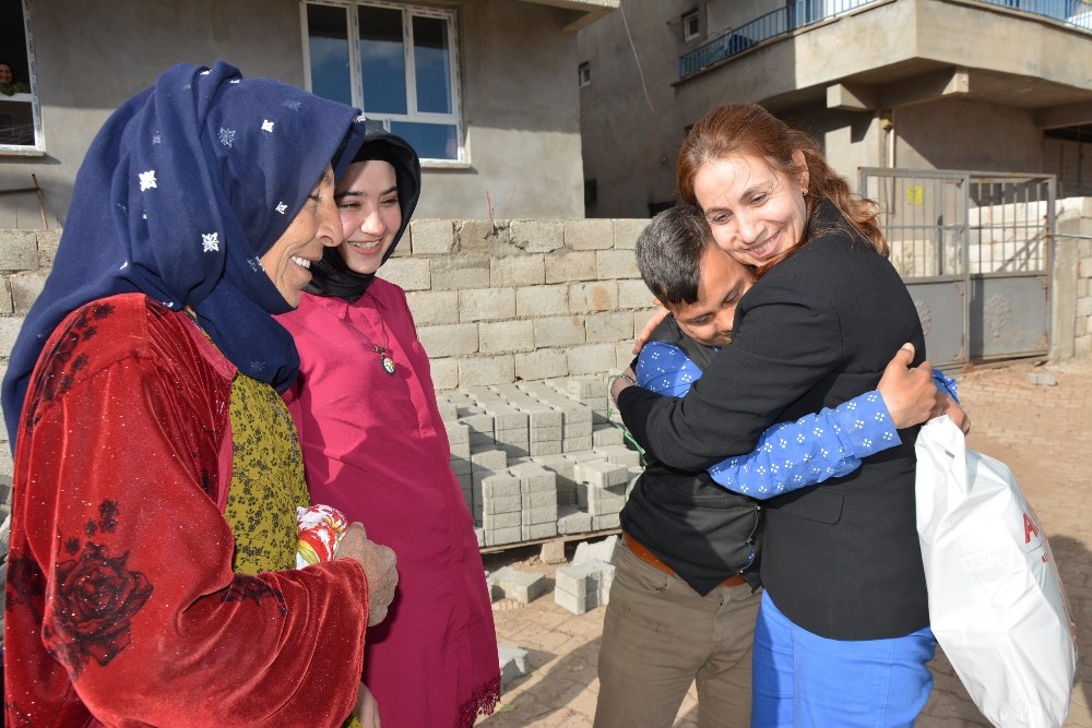 Siverek’te down sendromlu çocuklara anlamlı ziyaret