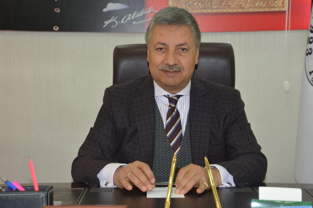 Belediye Başkanı Faruk Pınarbaşı’nın Çanakkale Zaferi kutlaması