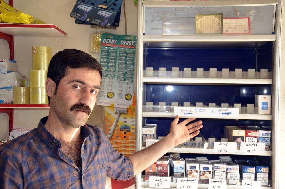 Hırsızlık sırasında susayınca dolaptan su alıp çıktılar