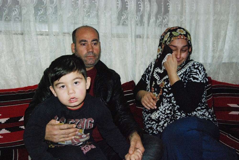 Üç yaşındaki çocuk tedavi olmazsa ölecek