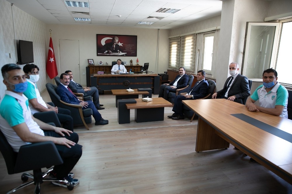 Başkanlardan Haliliye Belediyespor’a tebrik