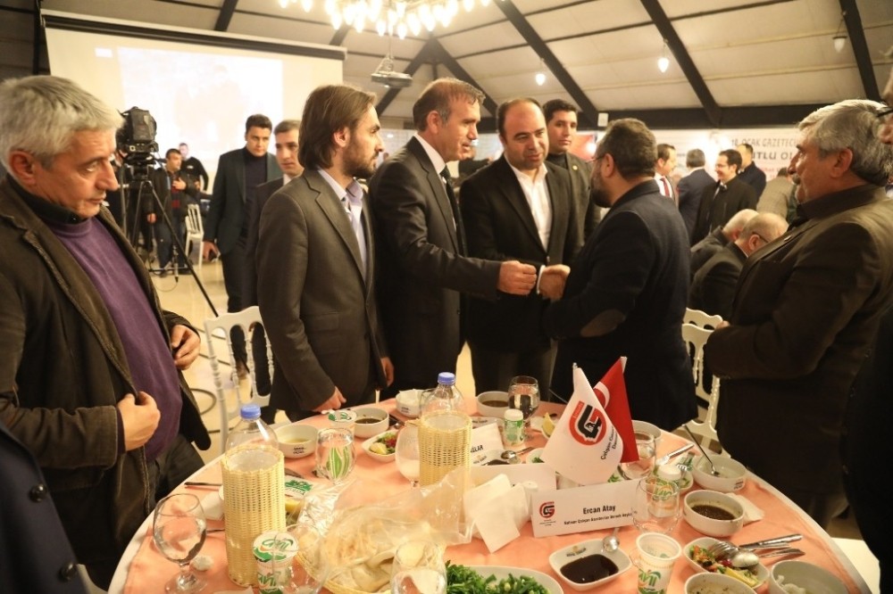 Şanlıurfa Büyükşehir Belediye Başkanı Nihat Çiftçi, “Gazeteciler, sesimiz, kulağımız ve sözümüz olur”