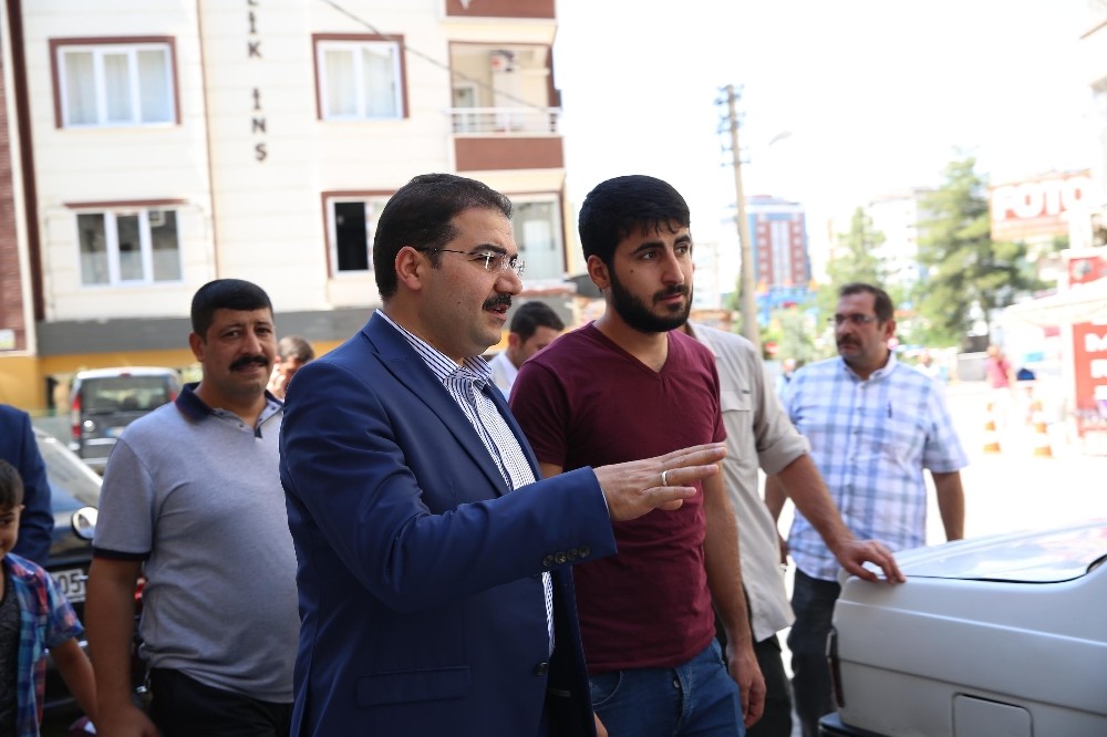 Canpolat vatandaşların sorunlarını dinledi