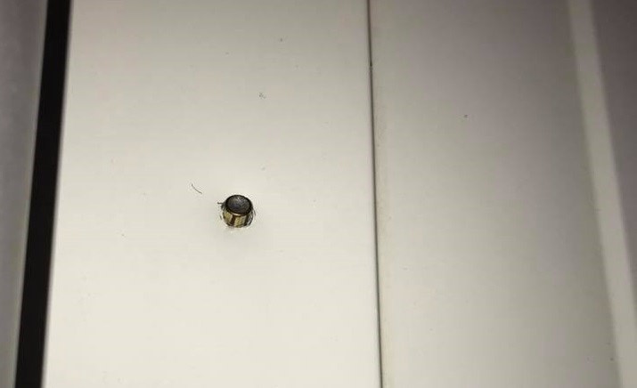 Maganda kurşunu otomobile isabet etti