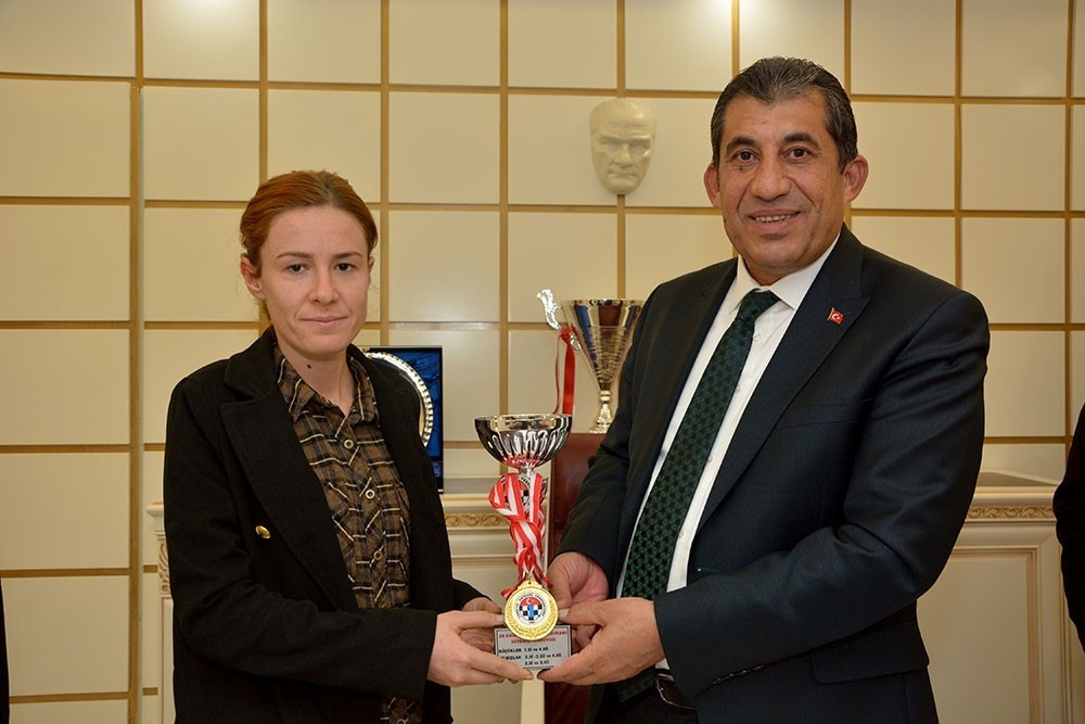 Satranç takımından büyük başarı