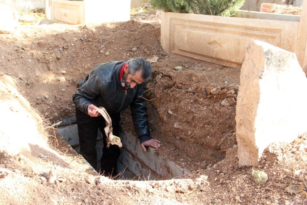 Cinayet şüphesi 2 yıl sonra mezar açtırdı