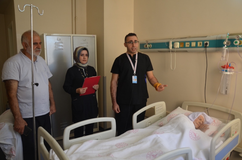 94 Yaşındaki Hastaya 15 Dakikalık Mucize Operasyon