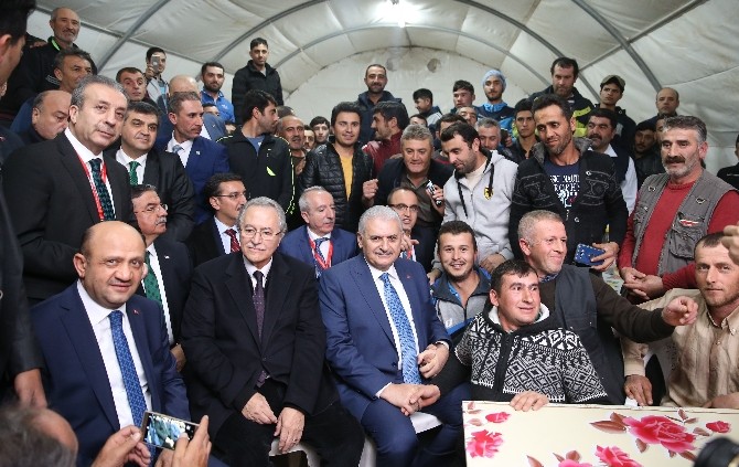 Başbakan Yıldırım, Irak’ta Türk Büyükelçiliği binası inşaatını gezdi