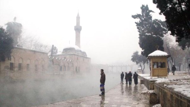 Şanlıurfa'da Yoğun Kar Yağışı Başladı