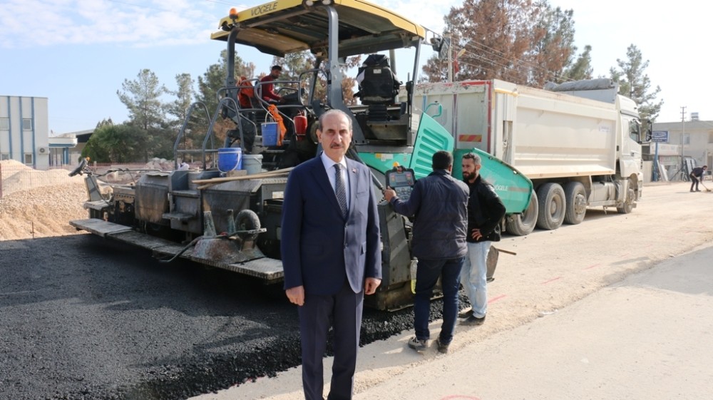 Akçakale’de yapımı biten yol ulaşıma açılıyor