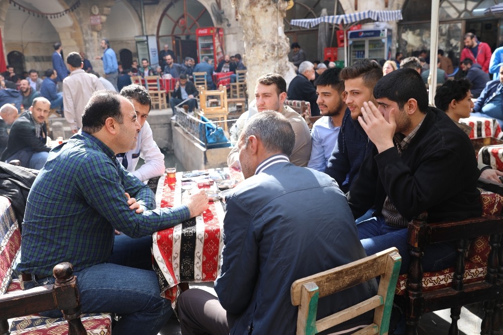 Çiftçi’nin halk oylaması mesaisi sürüyor